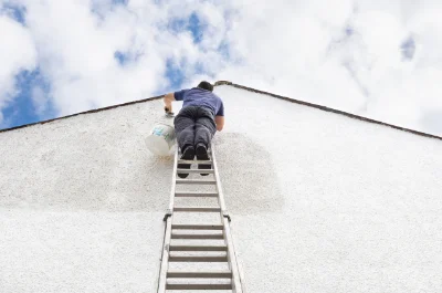 Peinture extérieure à Sénezergues — façades et ravalement